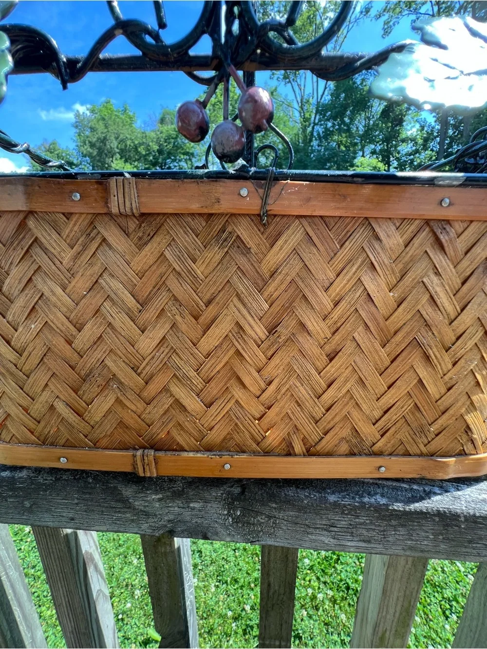 Woven Brown Basket Planter with Decorative Leaf Trim